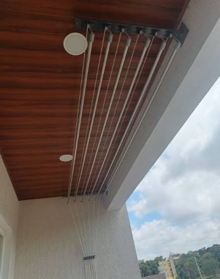 Ceiling Mounted Cloth Hanger